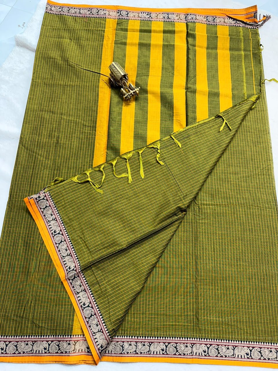 Pure Narayan Pet Check Sarees with Small Borders - SogaSaree Handlooms