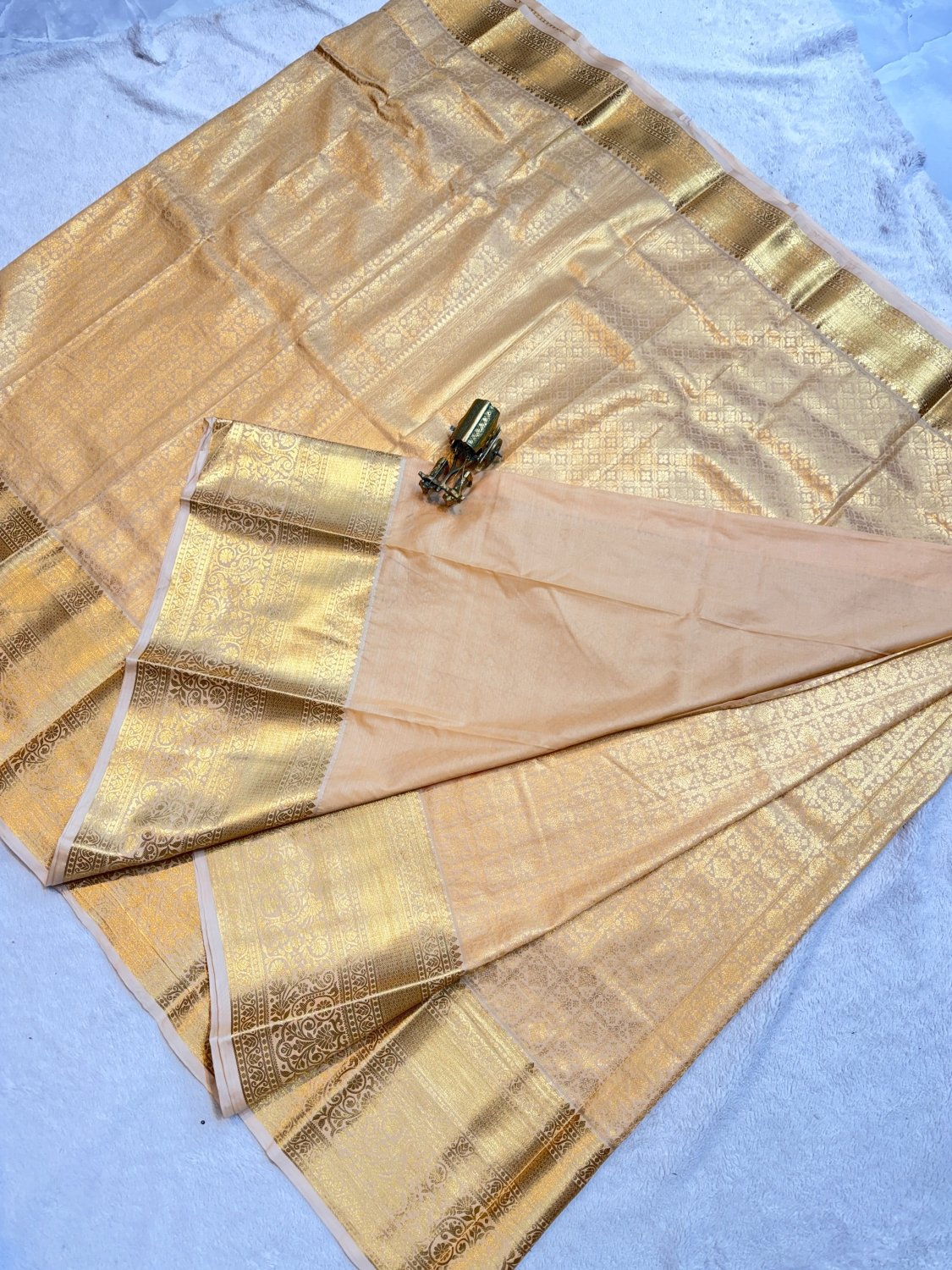 Semi Kanchi Pattu Saree - SogaSaree Handlooms