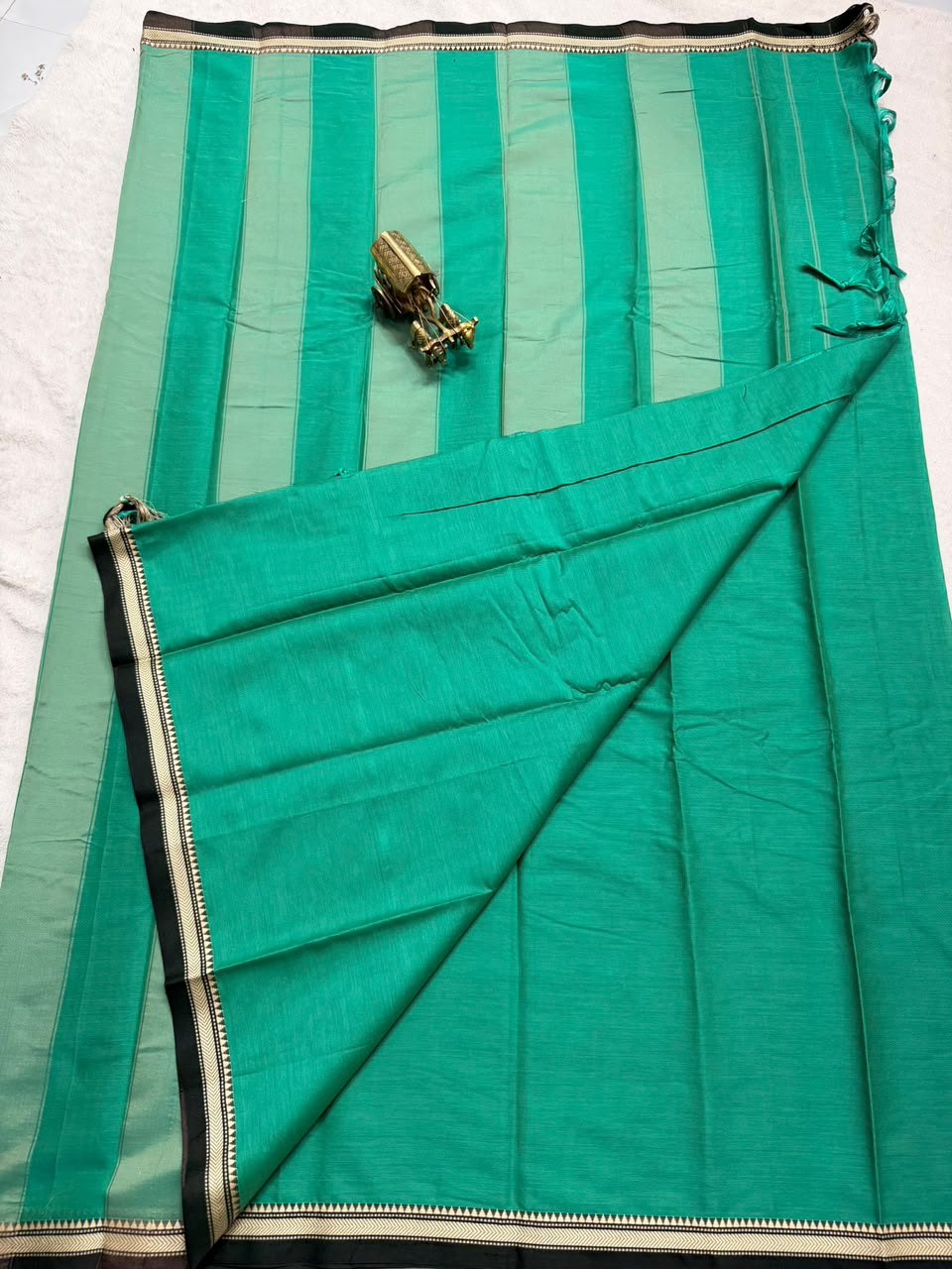 Pure Narayan Pet Plain Sarees with Small Borders - SogaSaree Handlooms