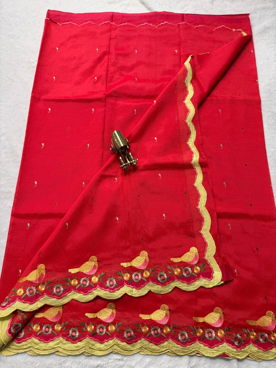 Mangalagiri Pattu Embroidery Work Saree with Contrast Border - SogaSaree Handlooms