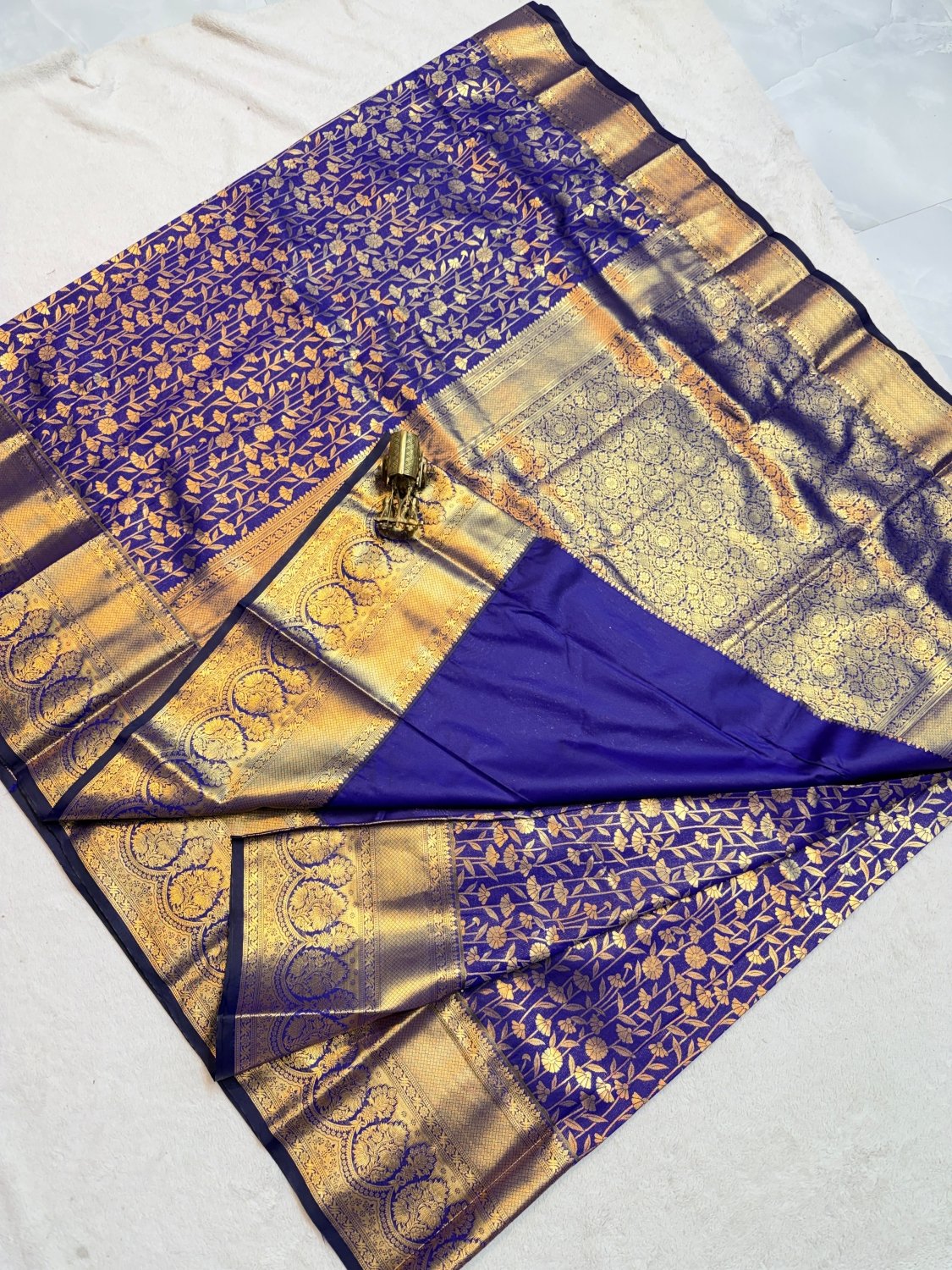 Semi Kanchi Pattu Saree - SogaSaree Handlooms